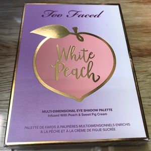 White Peach Eyeshadow Palette - Peaches and Cream